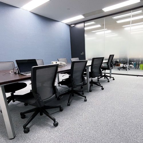 UHS株式会社