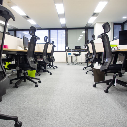 UHS株式会社